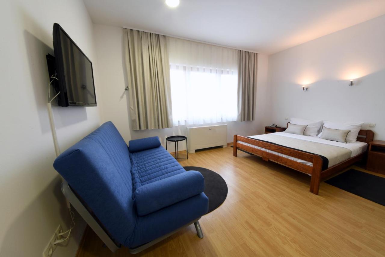 Apartments & Rooms Križevci エクステリア 写真
